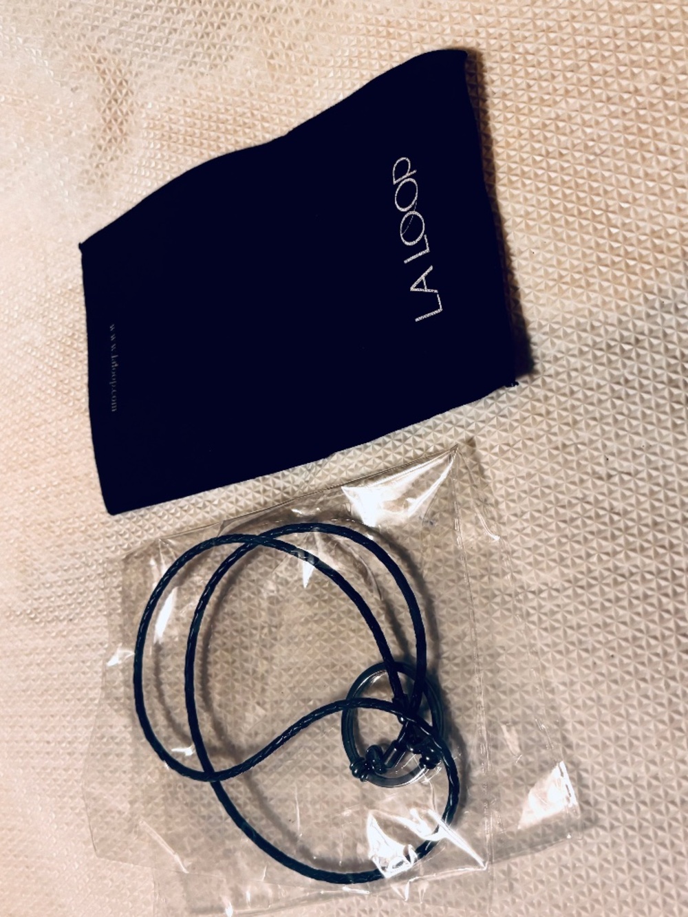 La Loop Unisex Eye Glasses Holder Black/ Gunmetal